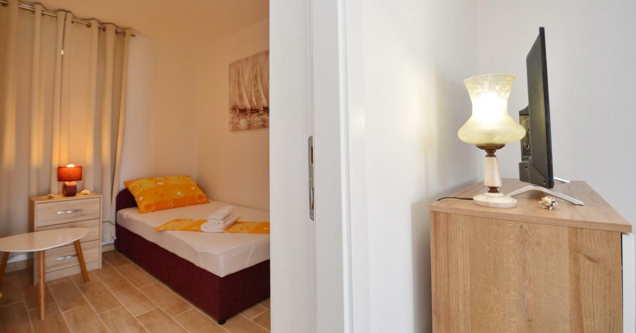 Apartmani Cesarec Basina 외부 사진