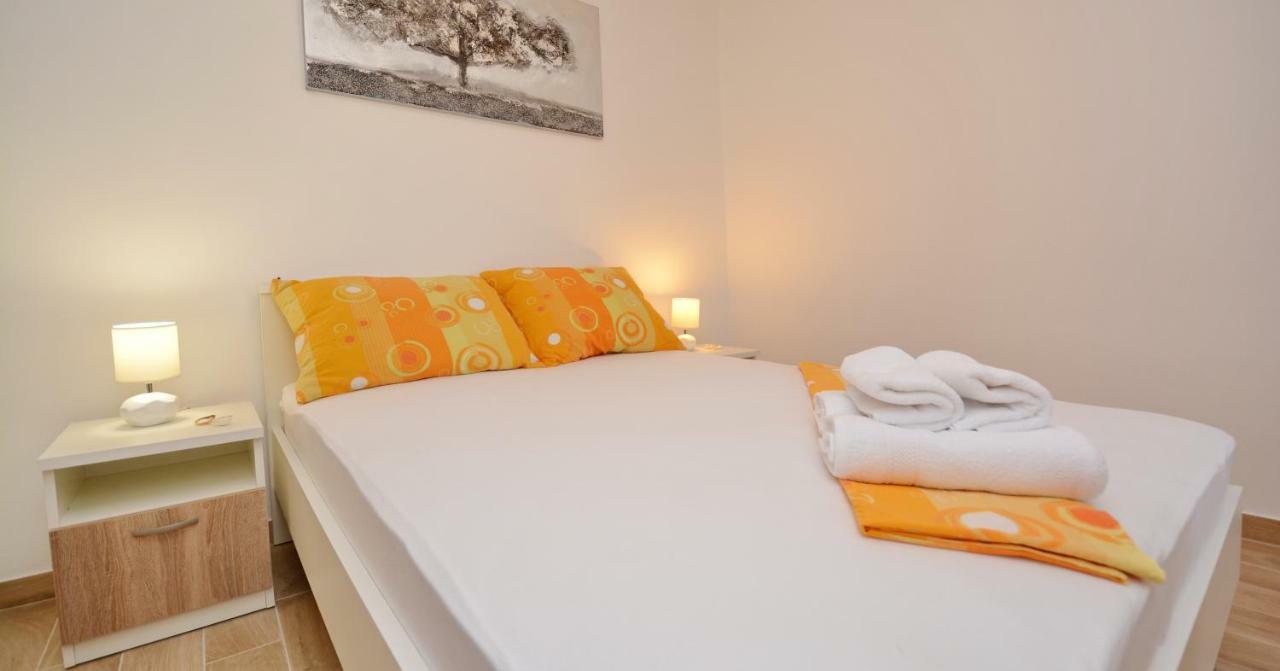 Apartmani Cesarec Basina 외부 사진